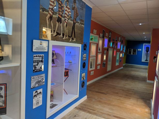 The second floor celebrates technicolour