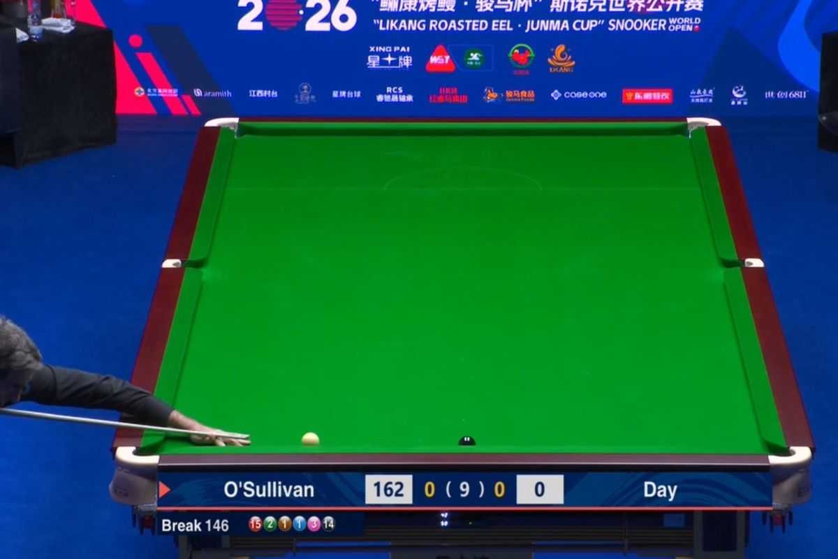Ronnie O'Sullivan makes a 153 break at the World Open