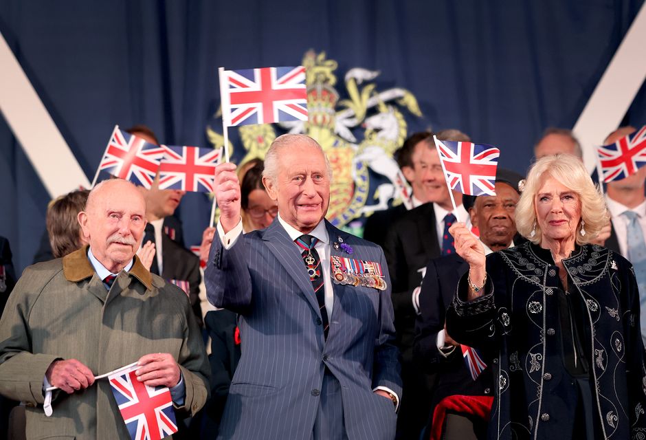 Veteran Harry Richardson with the King and Queen during the VE Day 80th anniversary concert (Chris Jackson/PA)