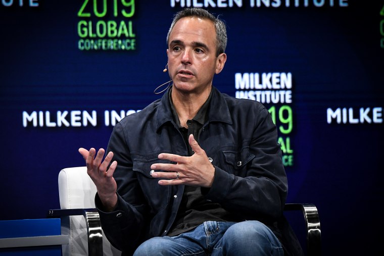 Modi Wiczyk participates in a panel discussion