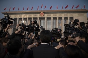 (Keystone / How Hwee Young) The Press in China
