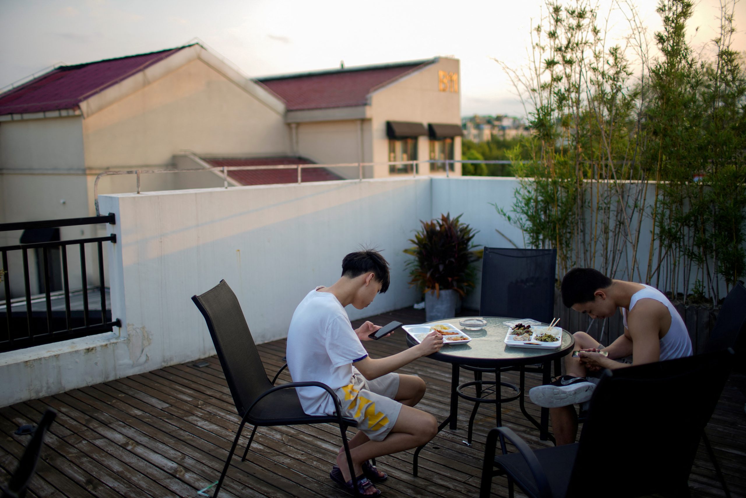 China looks to limit children to two hours a day on their phones