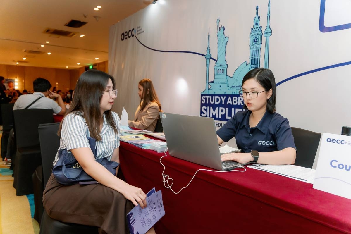 STUDY IN SPAIN For many Filipino students, studying in Spain is proving to be more possible than they once imagined. PHOTOS FROM AECC