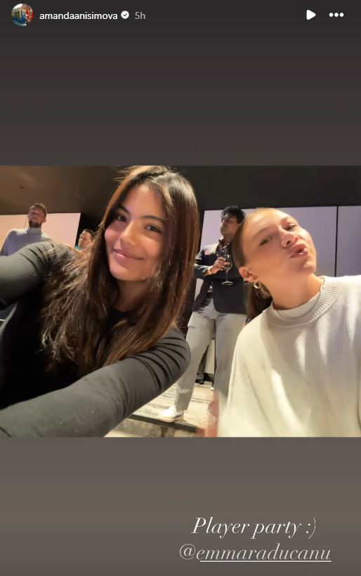 The pair are clearly friends off the court