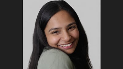 A Delhi woman quit her  ₹1 lakh law job due to burnout and built a freelance career earning  ₹2 lakh a month.