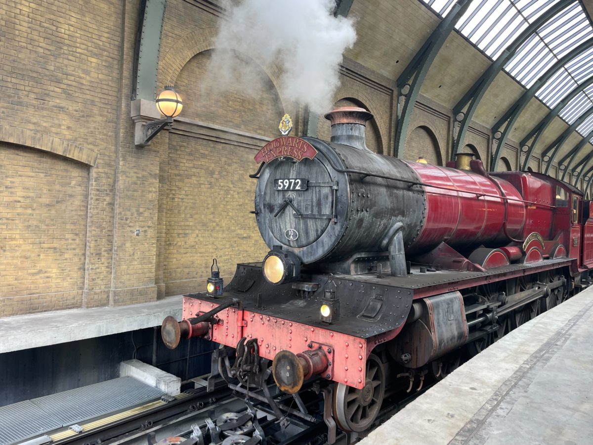 VIDEO: Hermione's Voice Updated to Sound More Like Emma Watson on Hogwarts Express at Universal Orlando Resort 2 Hermione's Voice Updated on Hogwarts Express at Universal Orlando
