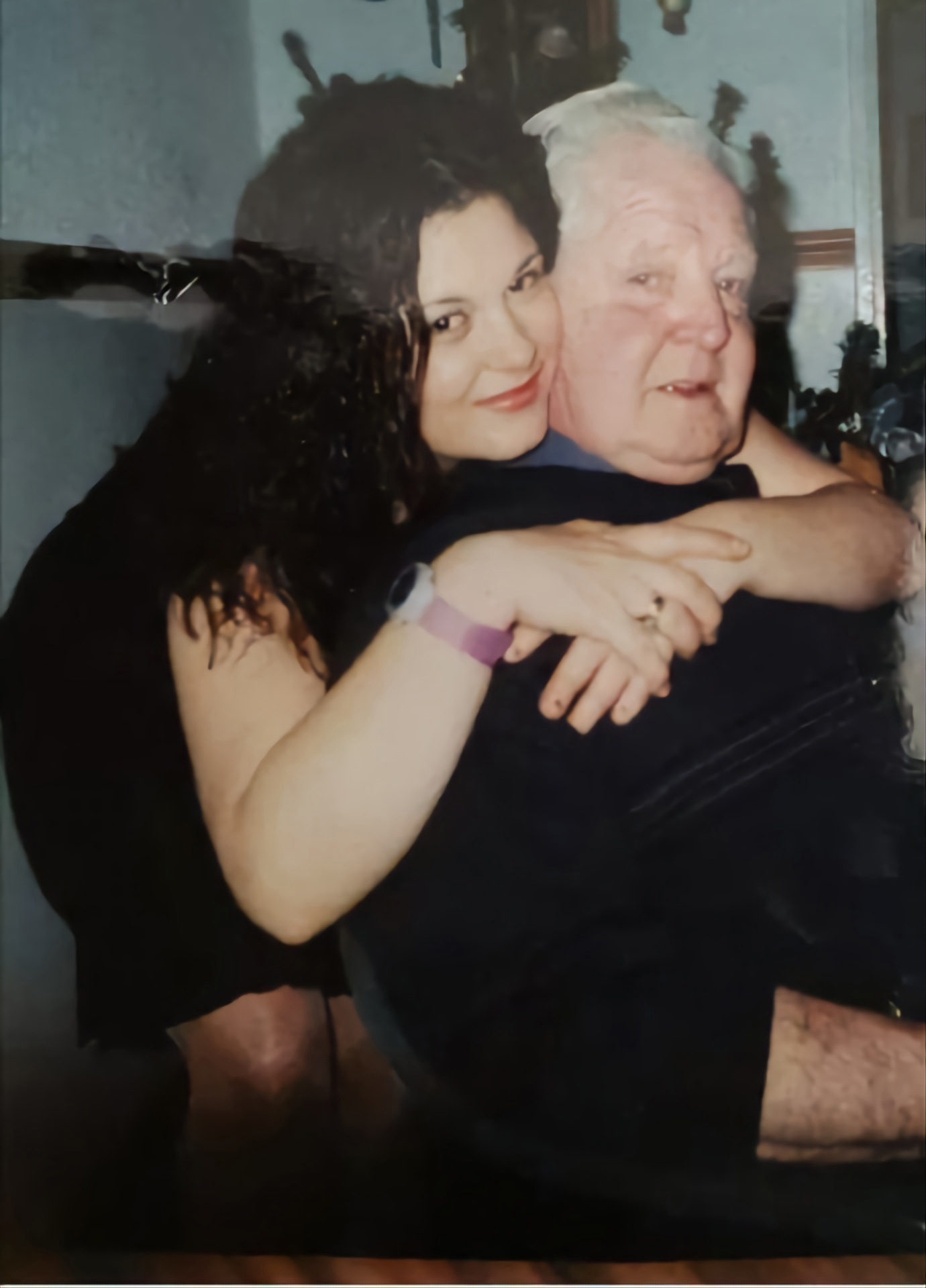 Jennifer invested money in OneCoin after her dad passed away