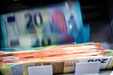 Thousands get NEW €200 straight into accounts NEXT WEEK - full list of who claims