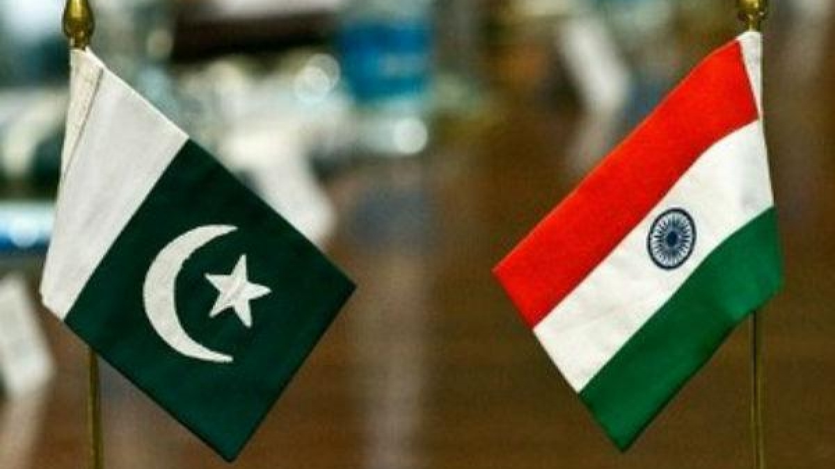 Now, A Married Indian Woman Goes To Pakistan To Meet Her Lover Now, A Married Indian Woman Goes To Pakistan To Meet Her Lover