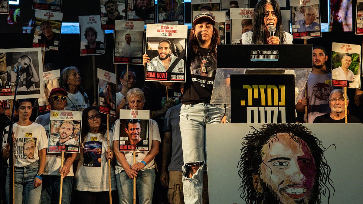 Protesters show Israeli hostages still held