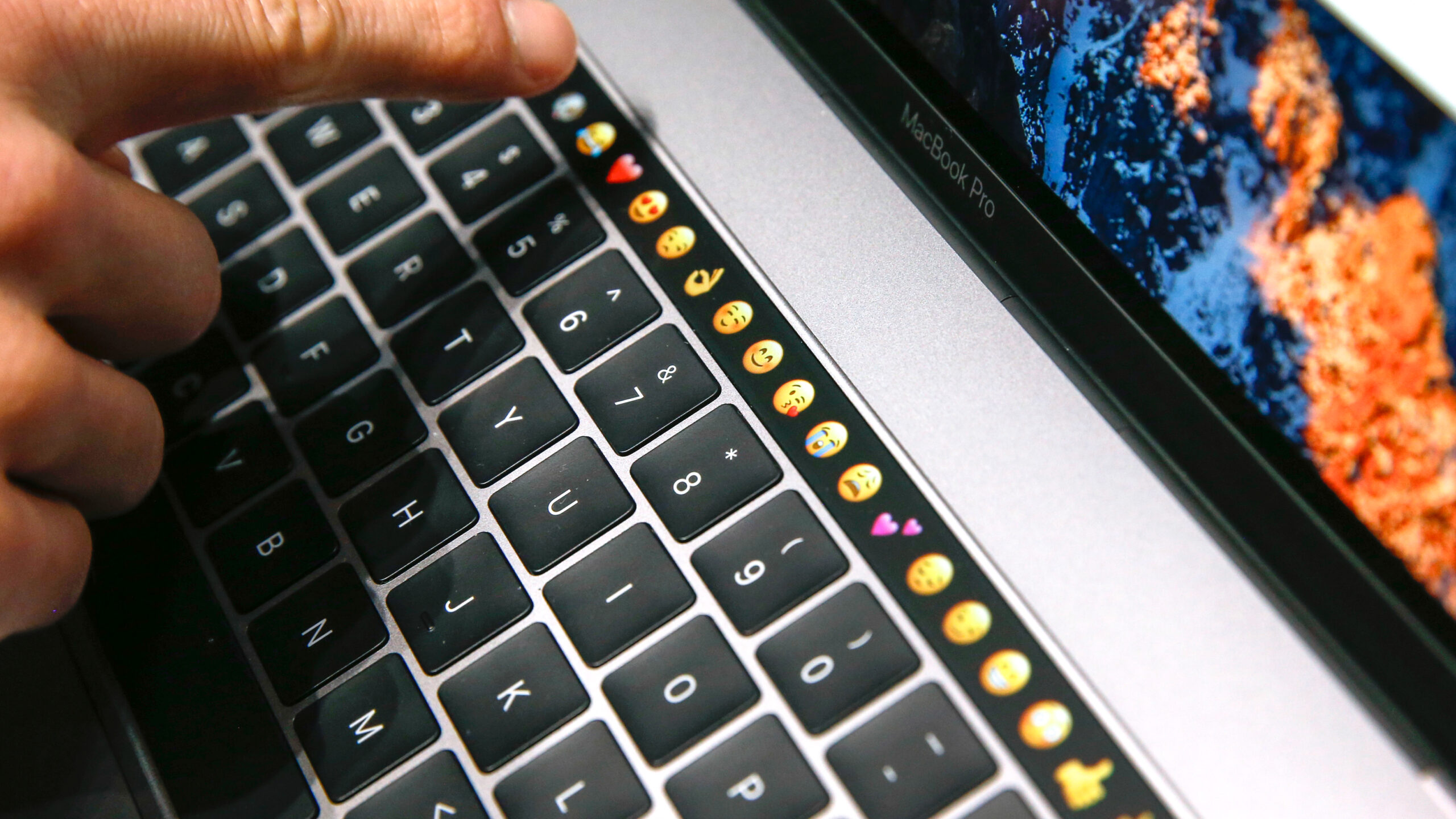 MacBook Pro 2016 with Touch Bar emojis