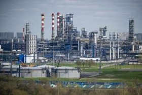 (Natalia Kolesnikova / AFP) russia oil gazprom