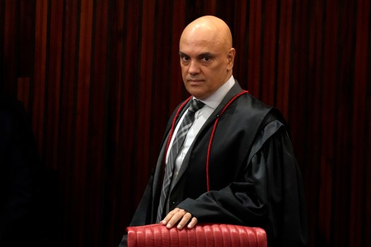 Brazilian Supreme Court Chief Justice Alexandre de Moraes arrives for a court hearing, in Brasilia, Brazil, June 22, 2023. Brazilian Supreme Court Chief Justice Alexandre de Moraes arrives for a court hearing, in Brasilia, Brazil, June 22, 2023.