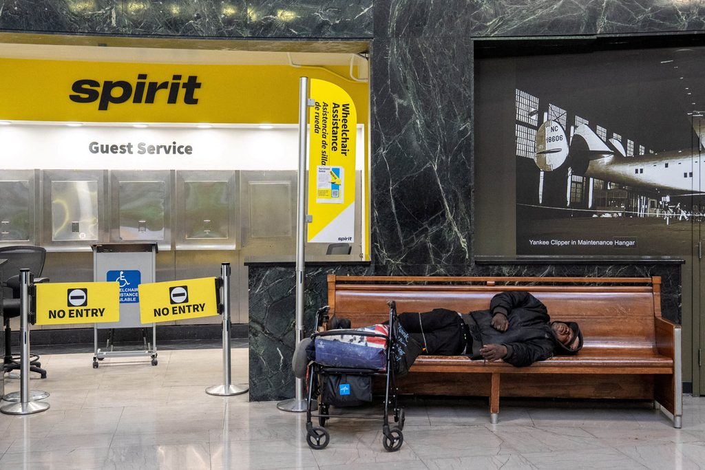 Spirit Airlines Shutters Overnight After Failure to Secure a Buyout